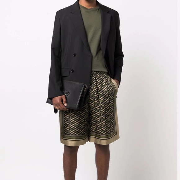 Versace Men’s La Greca Print Silk Monogram College Fit Short Size 48 or 32/34 US - Picture 2 of 10